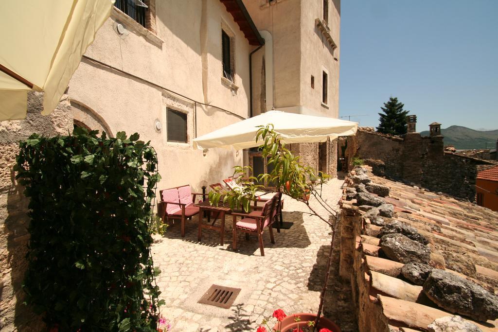 Sotto Il Castello Gagliano Aterno Exterior photo