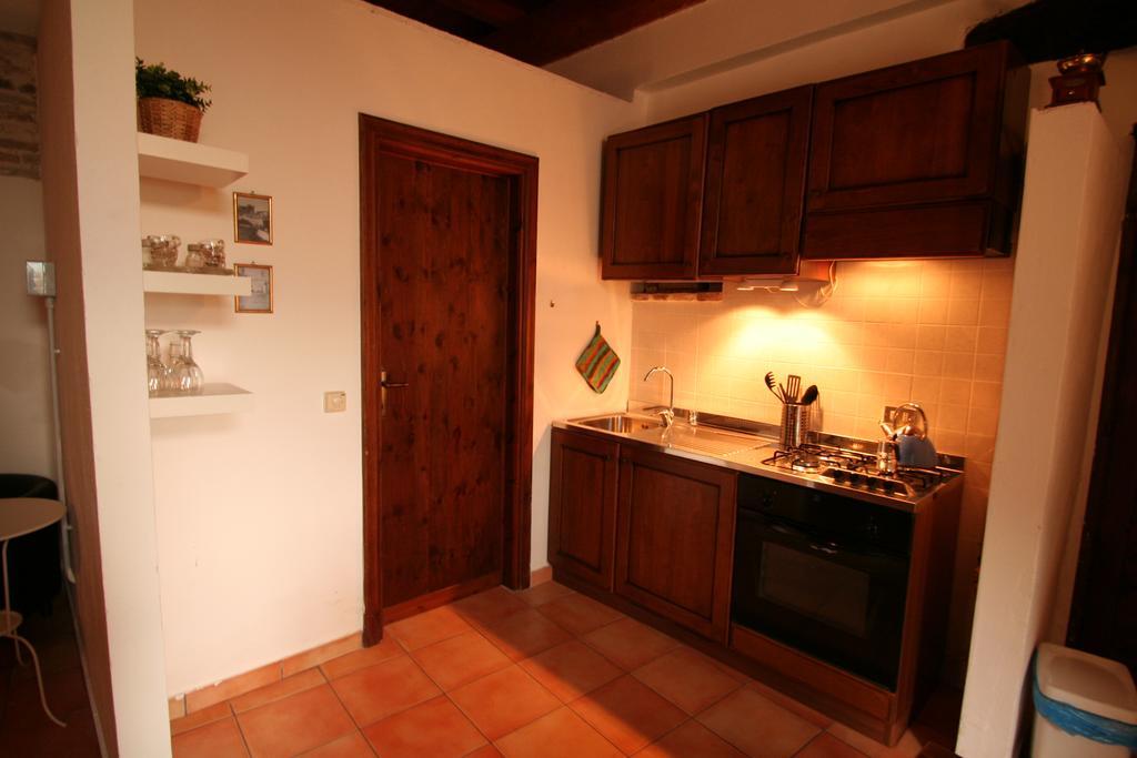 Sotto Il Castello Gagliano Aterno Room photo
